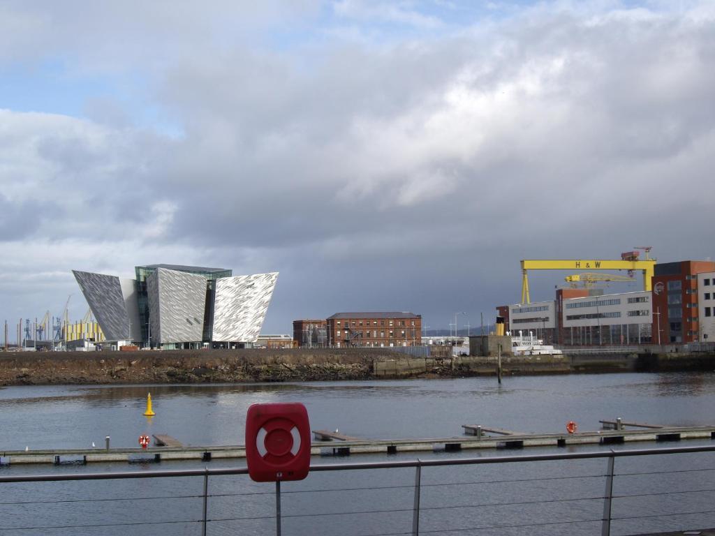 Titanic View Apartment Belfast Pokoj fotografie